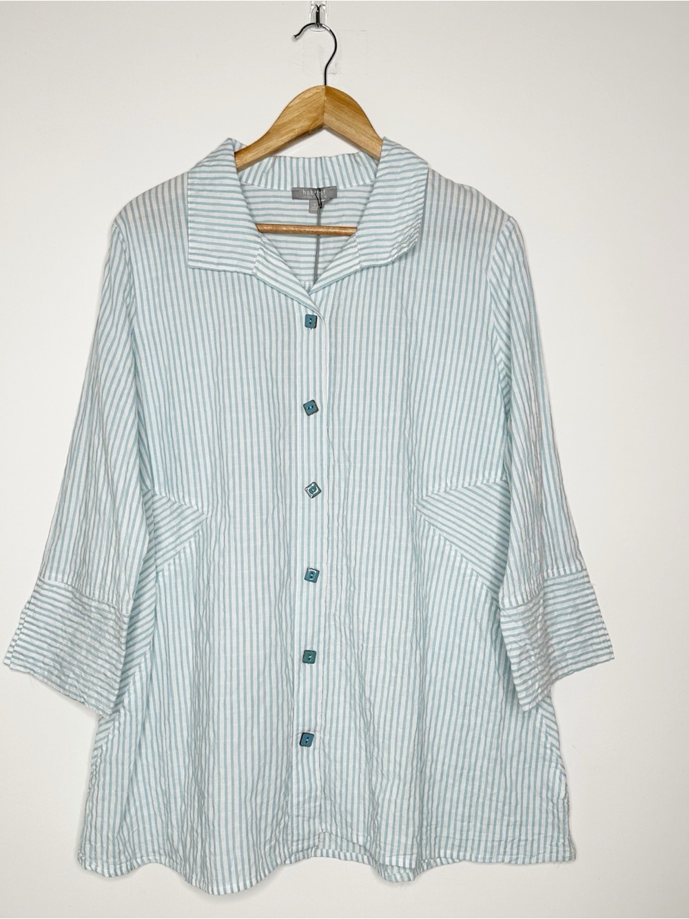 Habitat NWT Striped 3/4 Sleeve Button Up Shirt Medium